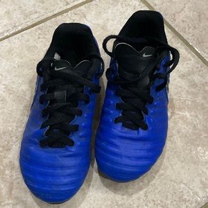 Nike Tempo cleats